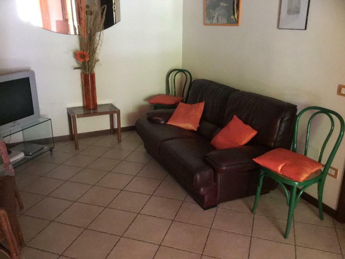 Residence Baia Vallugola Castel di Mezzo 外观 照片