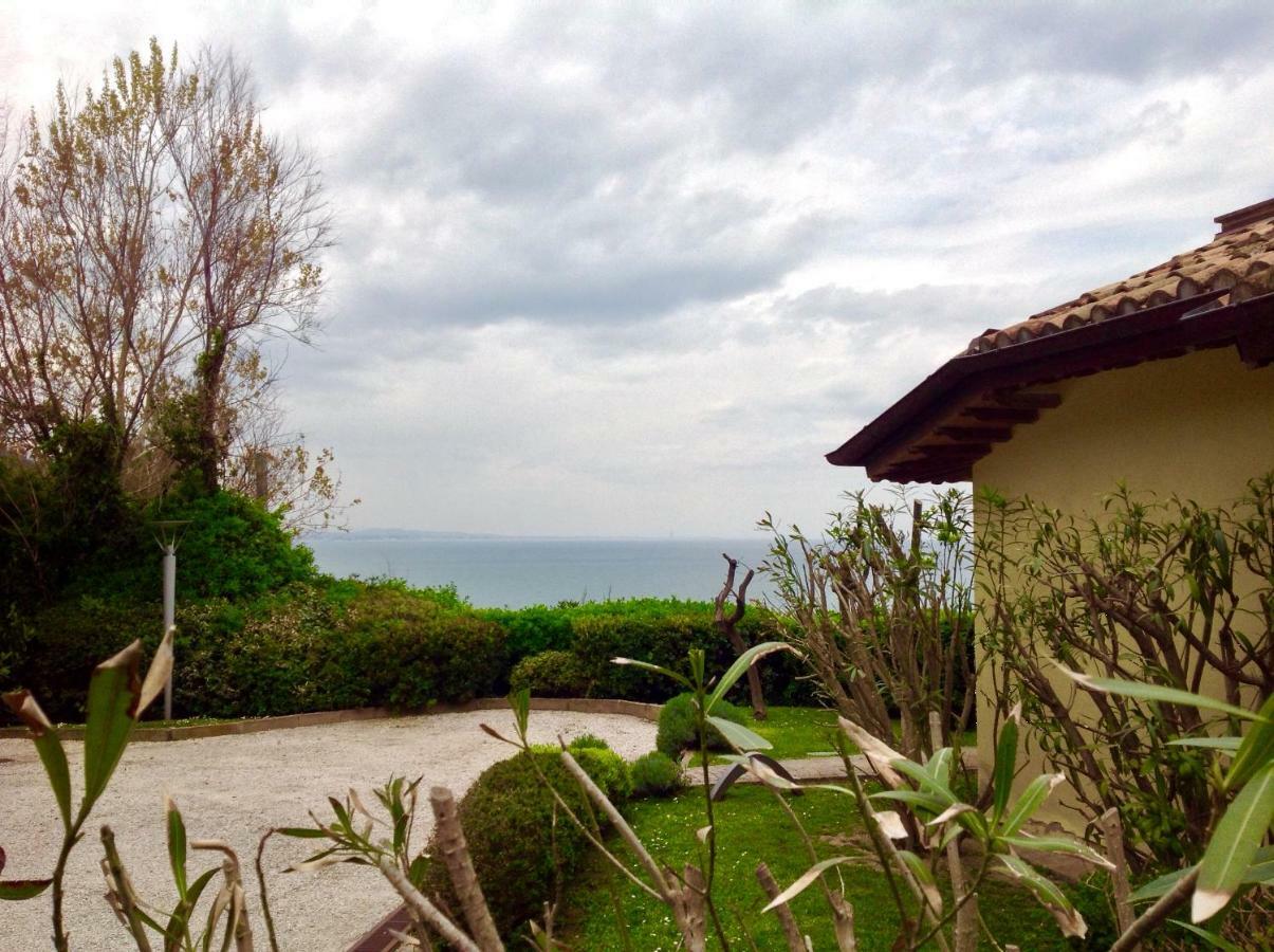 Residence Baia Vallugola Castel di Mezzo 外观 照片