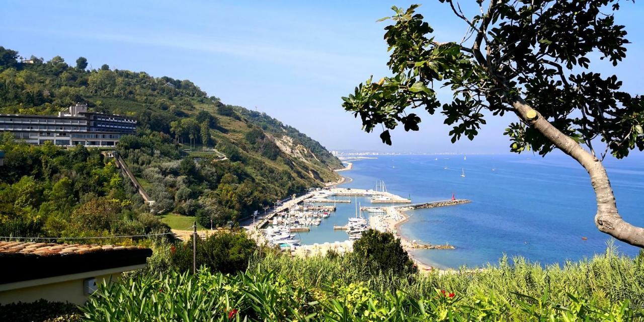 Residence Baia Vallugola Castel di Mezzo 外观 照片