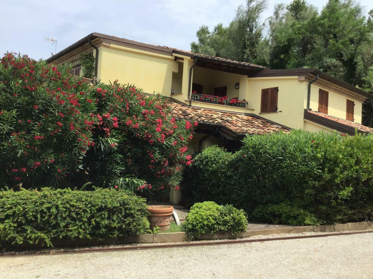 Residence Baia Vallugola Castel di Mezzo 外观 照片